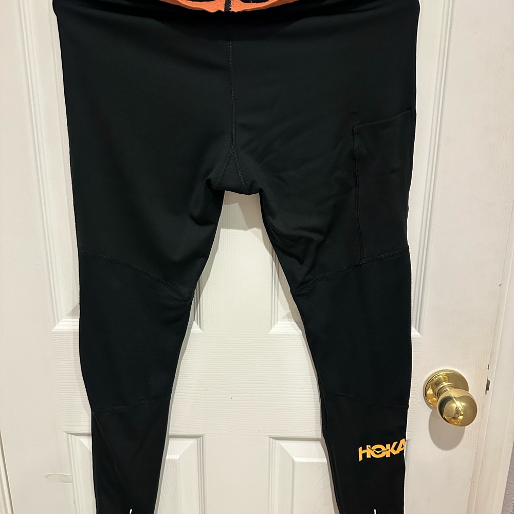 HOKA Women’s Black Leggings size M running tights - Picture 2 of 4